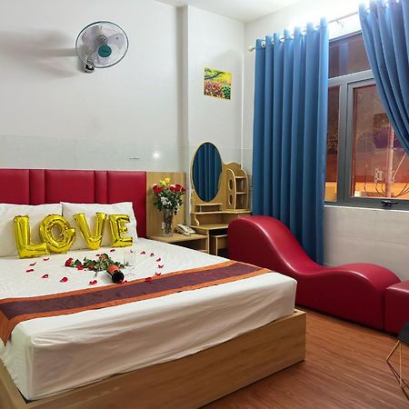Hotel Khach San Nguyen Trung Thành Pho Ho Chí Minh Esterno foto