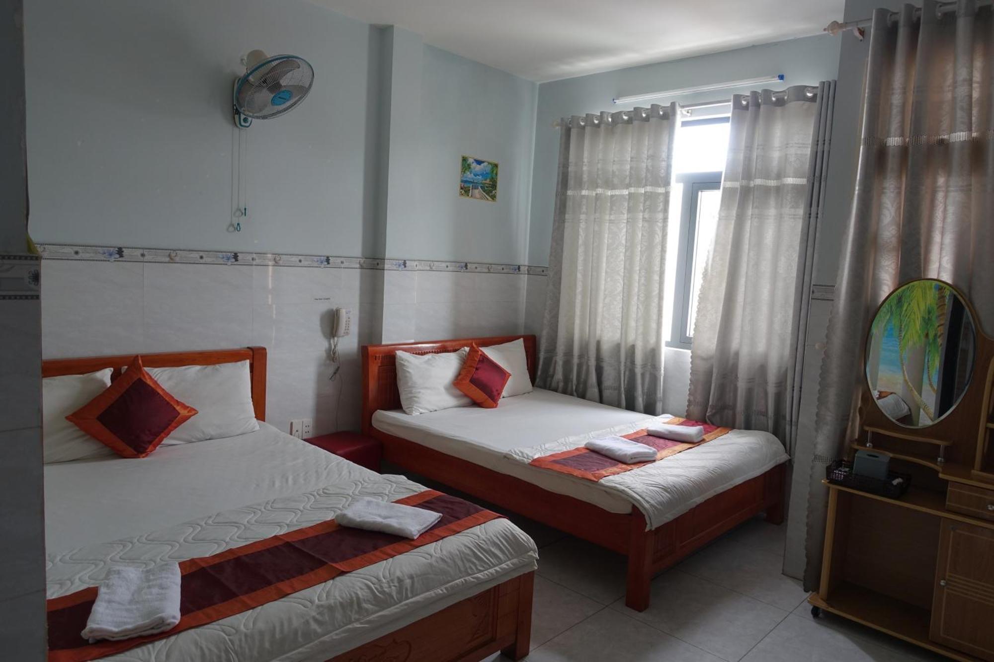Hotel Khach San Nguyen Trung Thành Pho Ho Chí Minh Esterno foto