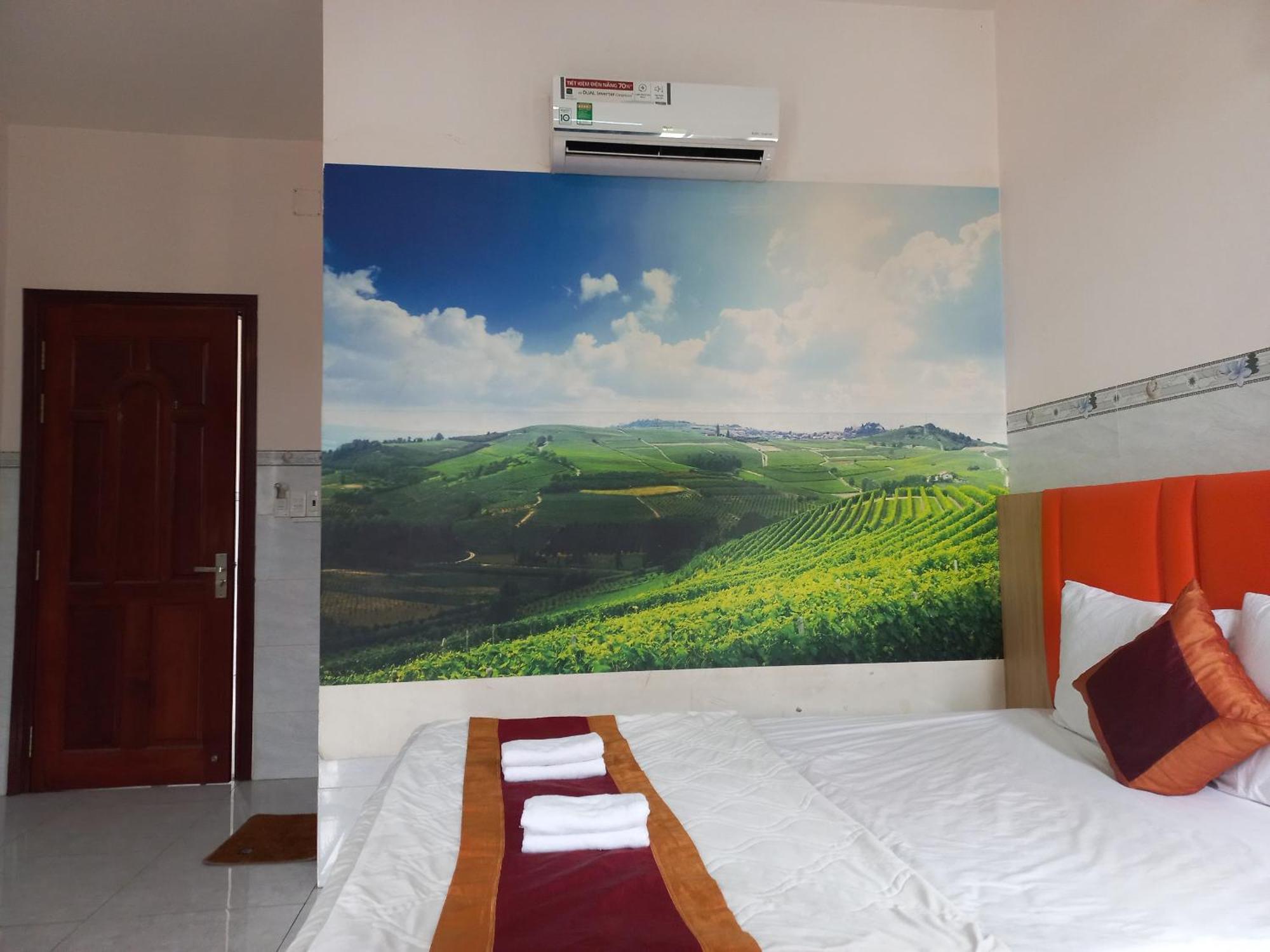 Hotel Khach San Nguyen Trung Thành Pho Ho Chí Minh Esterno foto