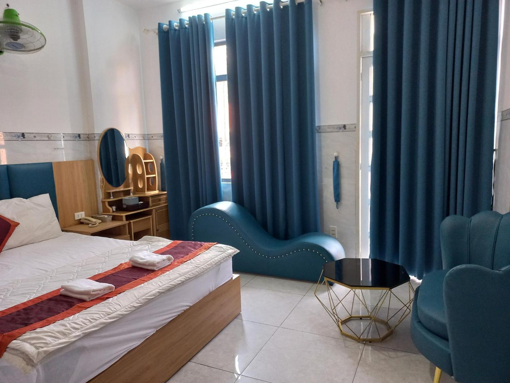 Hotel Khach San Nguyen Trung Thành Pho Ho Chí Minh Esterno foto