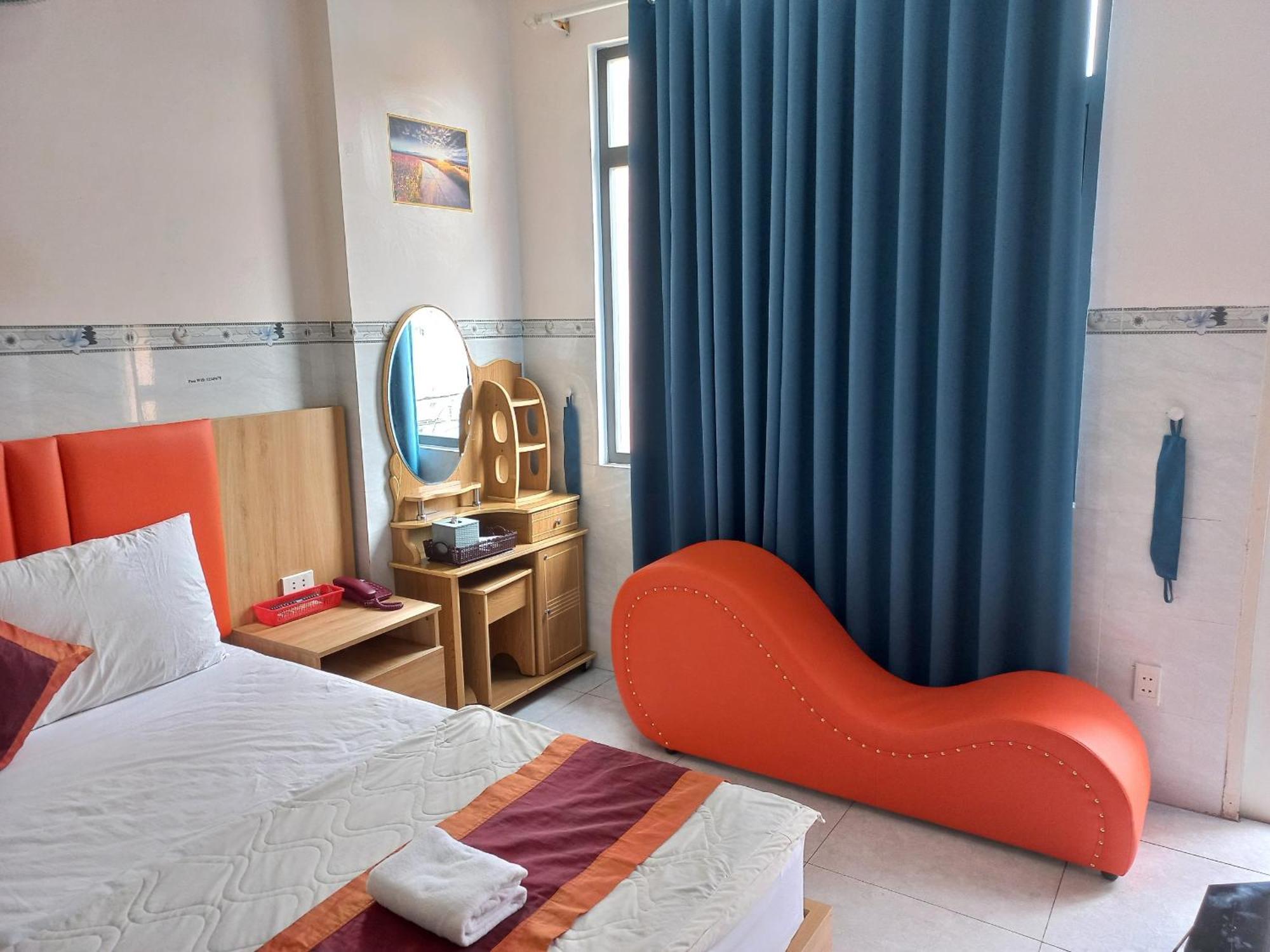 Hotel Khach San Nguyen Trung Thành Pho Ho Chí Minh Esterno foto