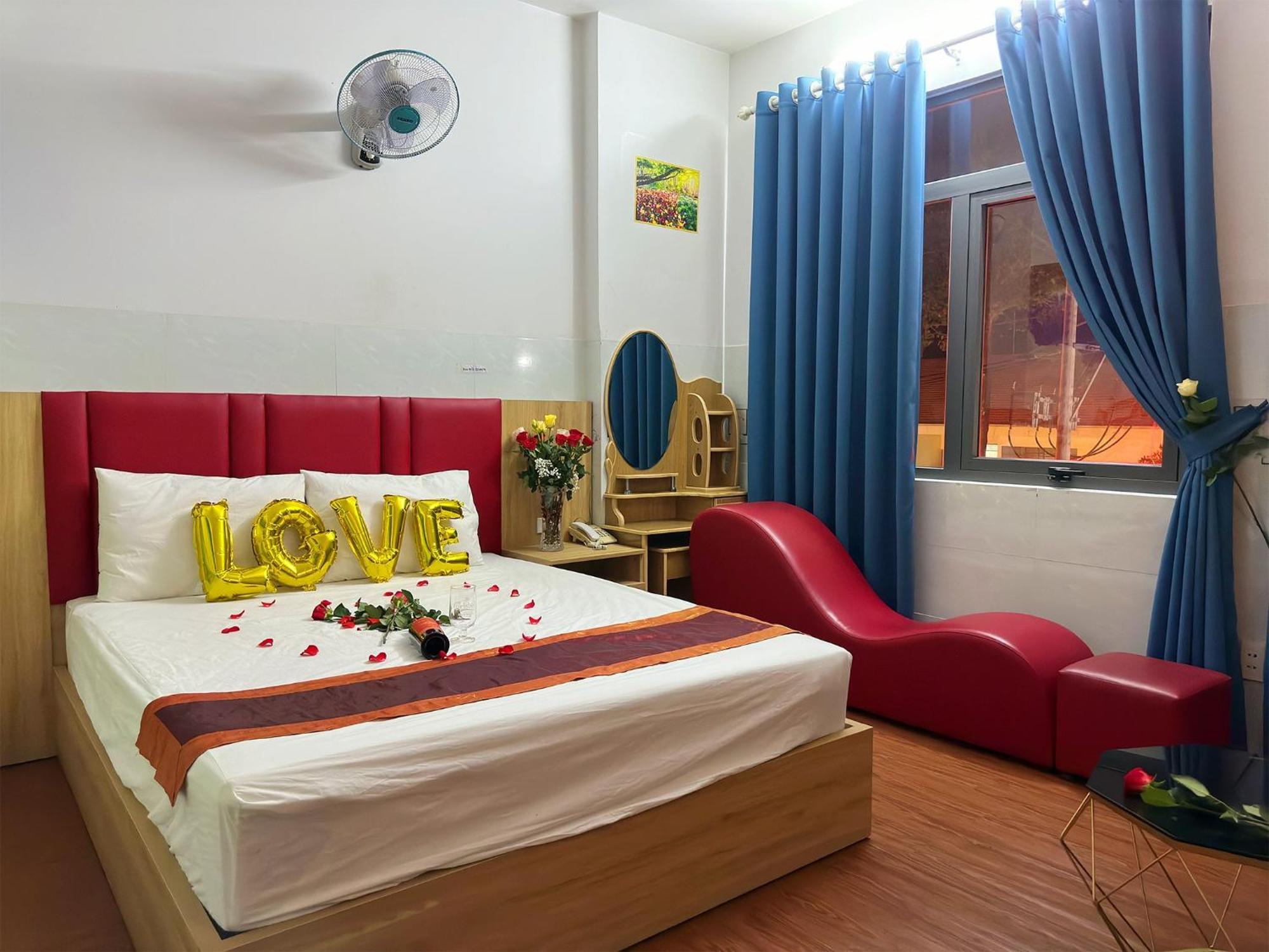 Hotel Khach San Nguyen Trung Thành Pho Ho Chí Minh Esterno foto