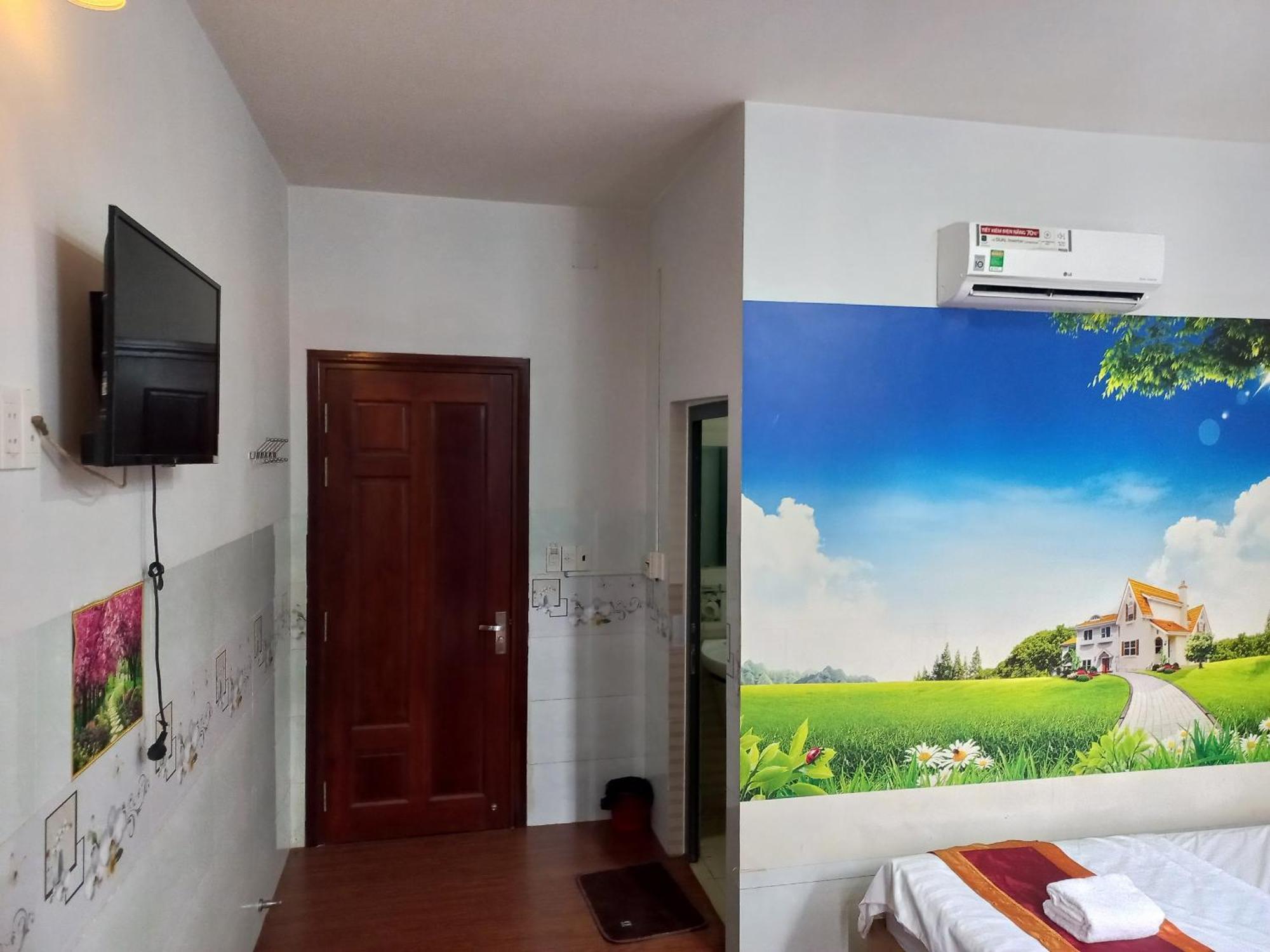 Hotel Khach San Nguyen Trung Thành Pho Ho Chí Minh Esterno foto