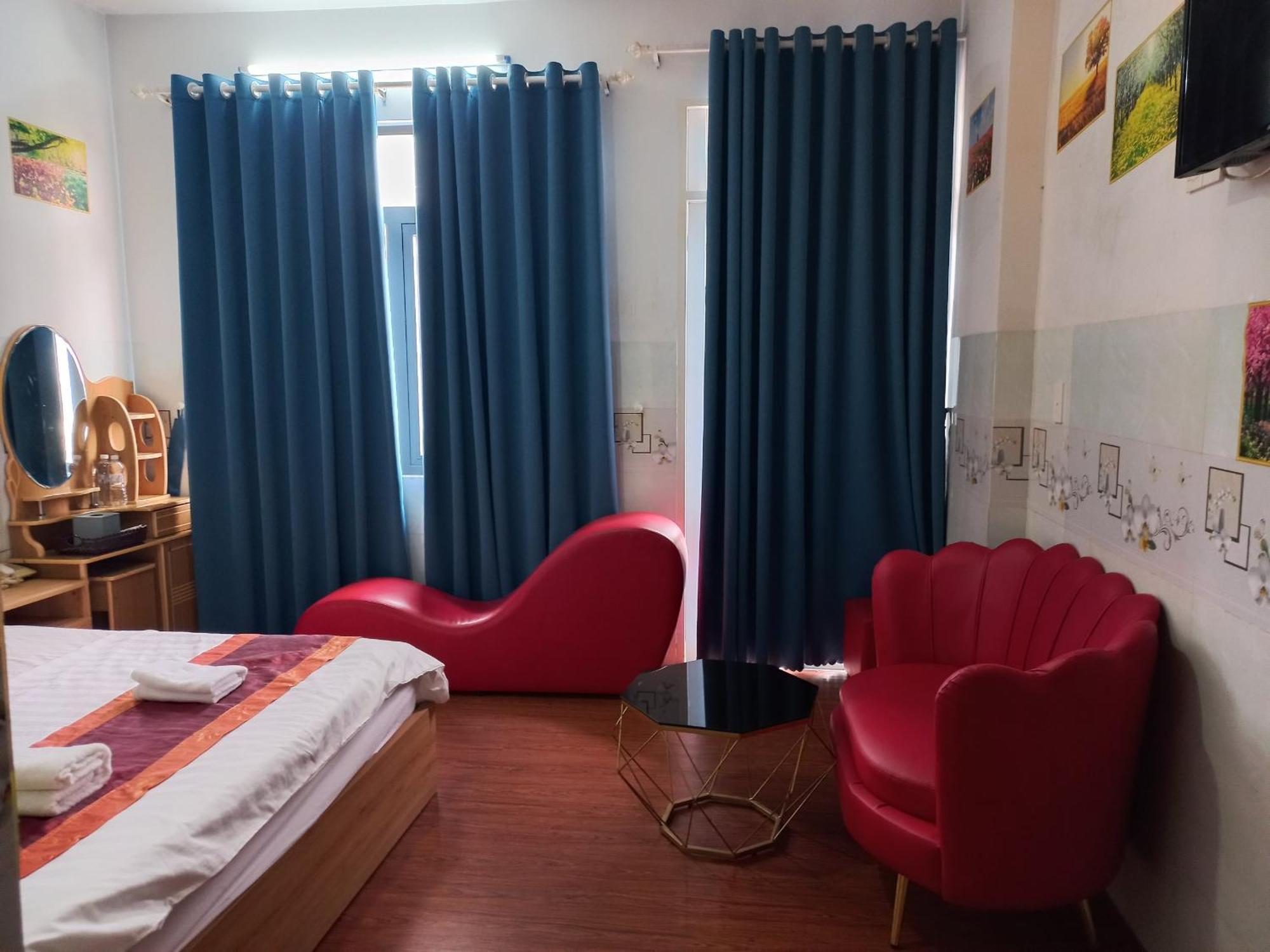 Hotel Khach San Nguyen Trung Thành Pho Ho Chí Minh Esterno foto